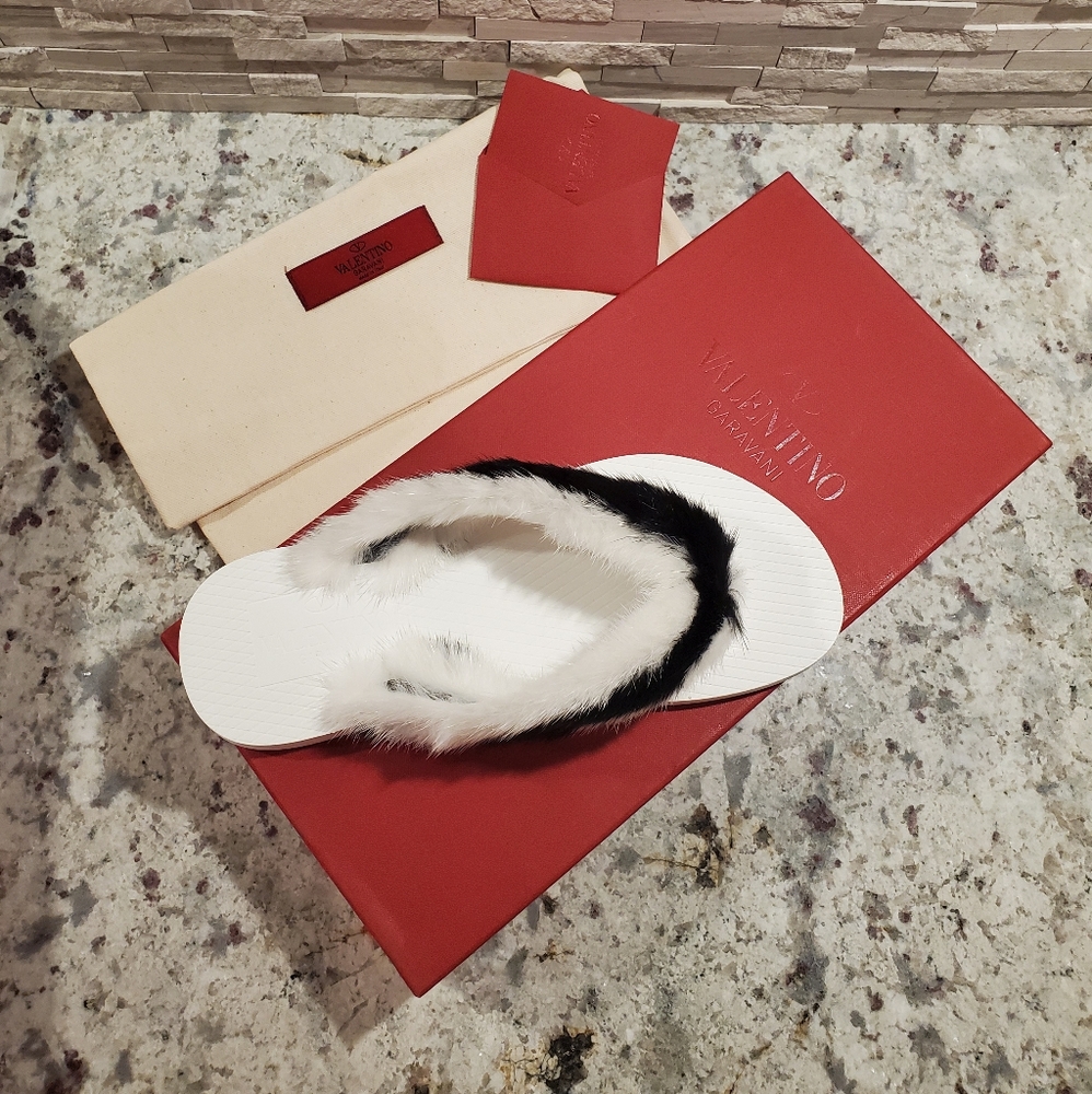 Valentino mink thong sandal 35